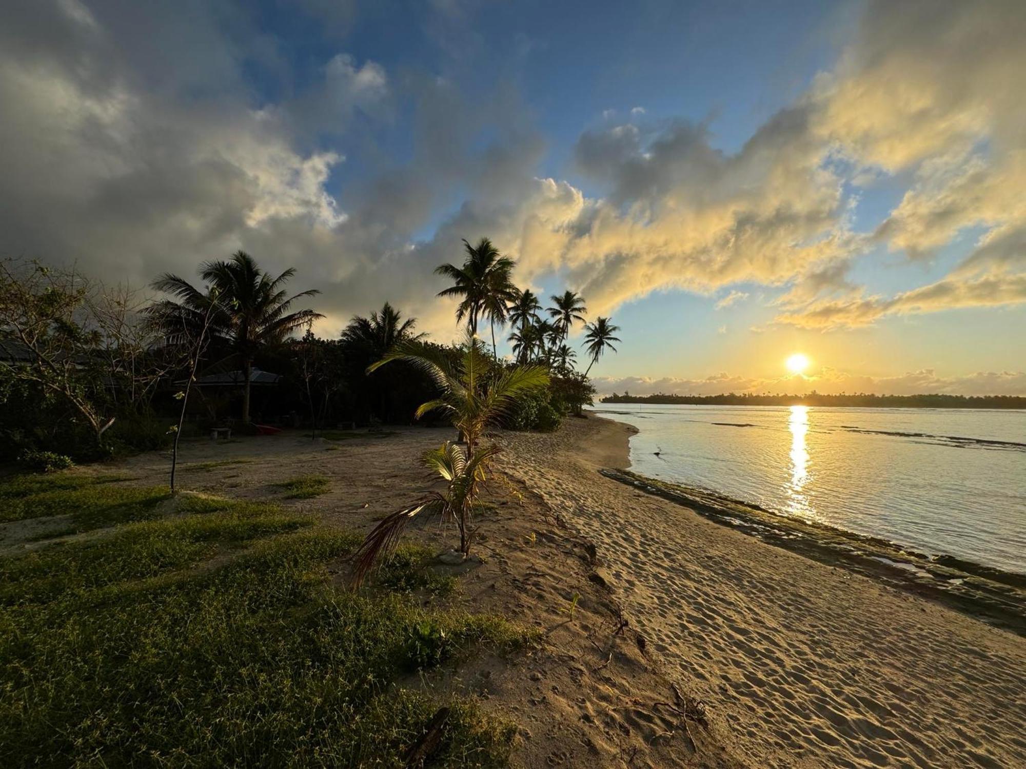 Parea Lodge Huahine Bungalow 1#Mahana ภายนอก รูปภาพ